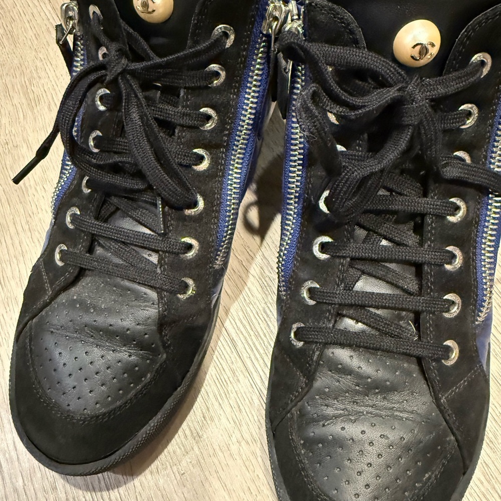 Chanel high tops size 37 - Picture 3 of 6